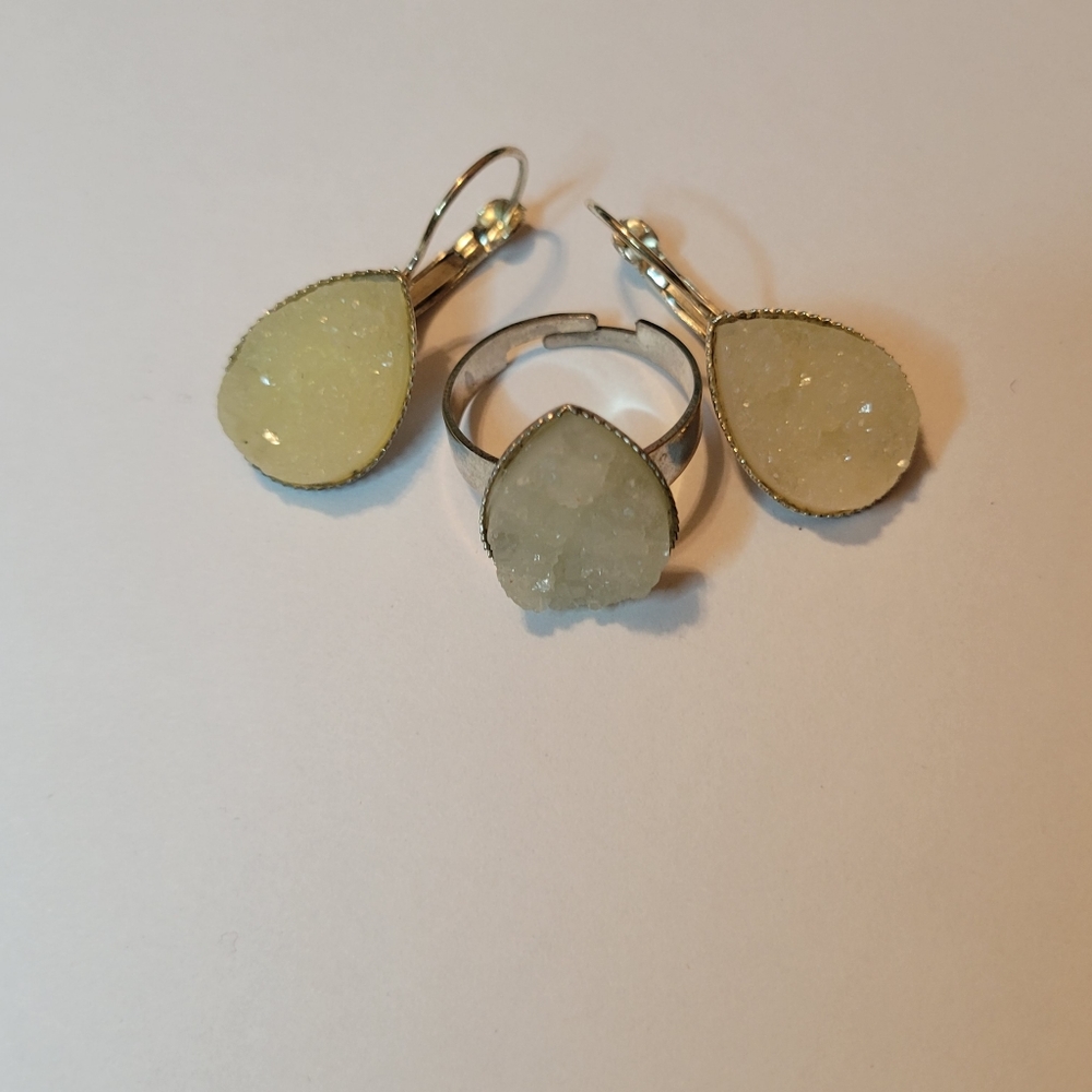 Meccafox earrings and ring - Picture 2 of 3
